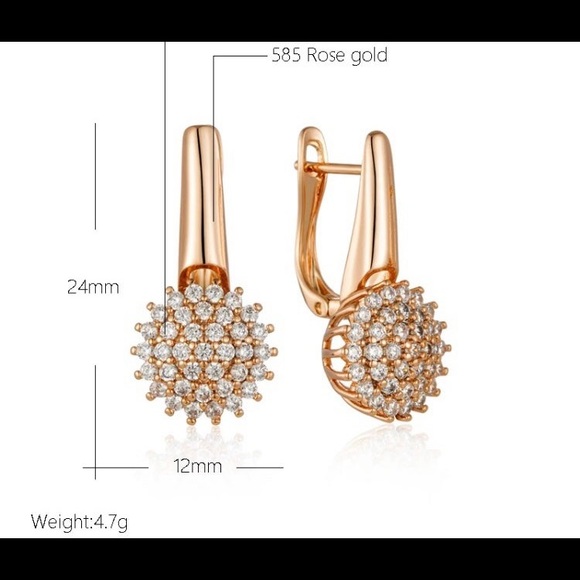 - Gorgeous earrings with Swarovski elements - Picture 3 of 13